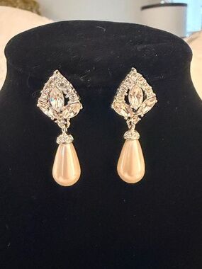 Vintage Marquise Crystal & Tear Drop Pearl Bridal Dangle Earrings , Wedding